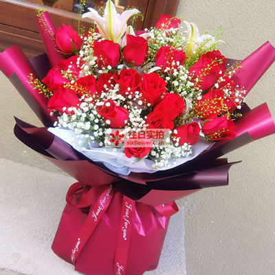 昭通30朵红玫瑰百合，做你余生故事里的人